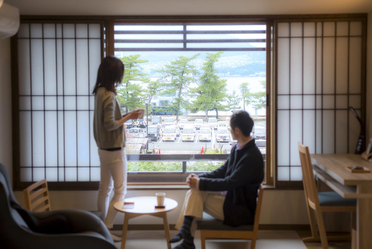 Hotel Miyajima Villa Hatsukaichi Exteriör bild